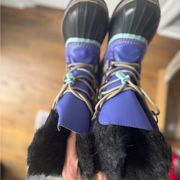 SOREL Youth Joan Of Arctic boots size 4 kids - Picture 2 of 7